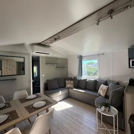 95, Wi-fi, 8 People 4-star Des Reves